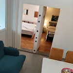 Suzana 2br With Balcony Spalato