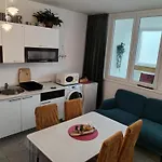 Suzana 2br With Balcony Appartamento