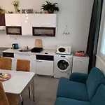 Appartamento Suzana 2br With Balcony *
