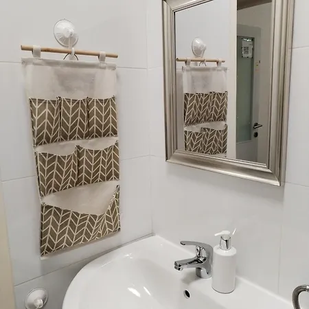 Suzana 2br With Balcony 스플리트