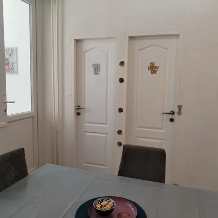아파트 Suzana 2br With Balcony *