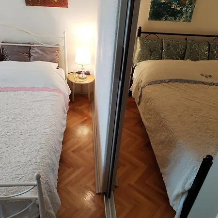 Suzana 2br With Balcony
