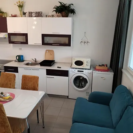 Lejlighed Suzana 2br With Balcony *