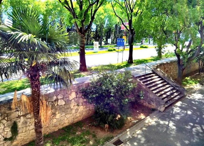Suzana 2br With Balcony * Split
