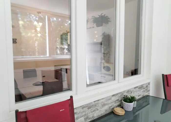 Suzana 2br With Balcony Apartmán