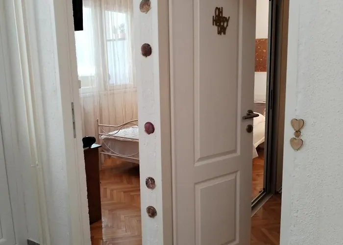 아파트 Suzana 2br With Balcony 스플리트