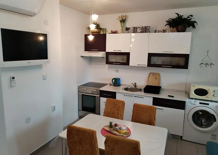 Suzana 2br With Balcony Apartmán