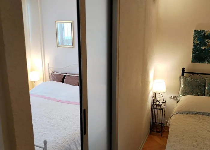 Suzana 2br With Balcony