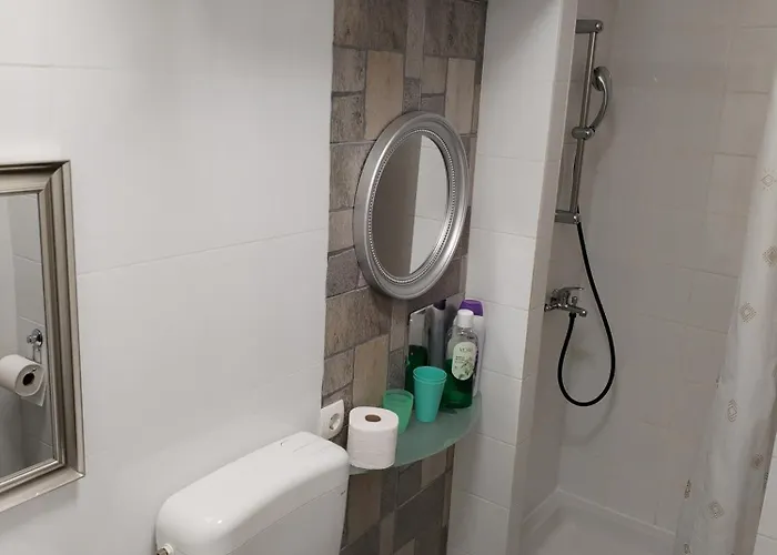 Suzana 2br With Balcony Split