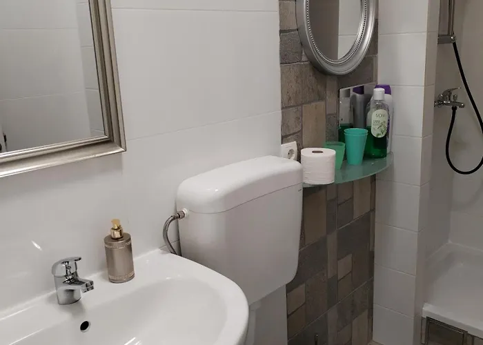Suzana 2br With Balcony *