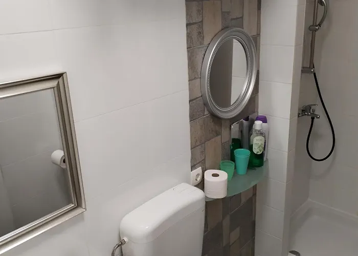 Suzana 2br With Balcony Split