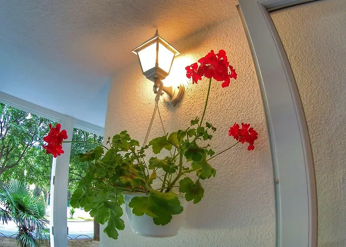 Suzana 2br With Balcony Lejlighed Split