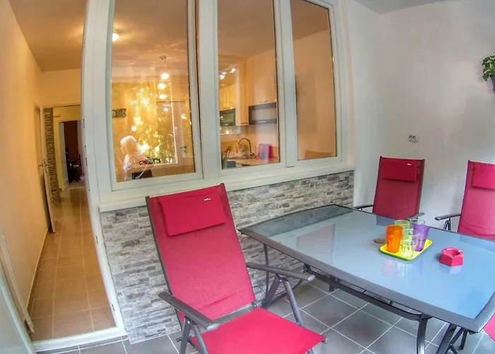 아파트 Suzana 2br With Balcony *